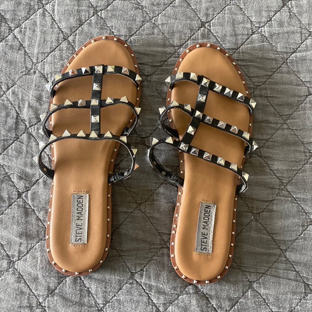 Steve Madden black slides sandal with studs